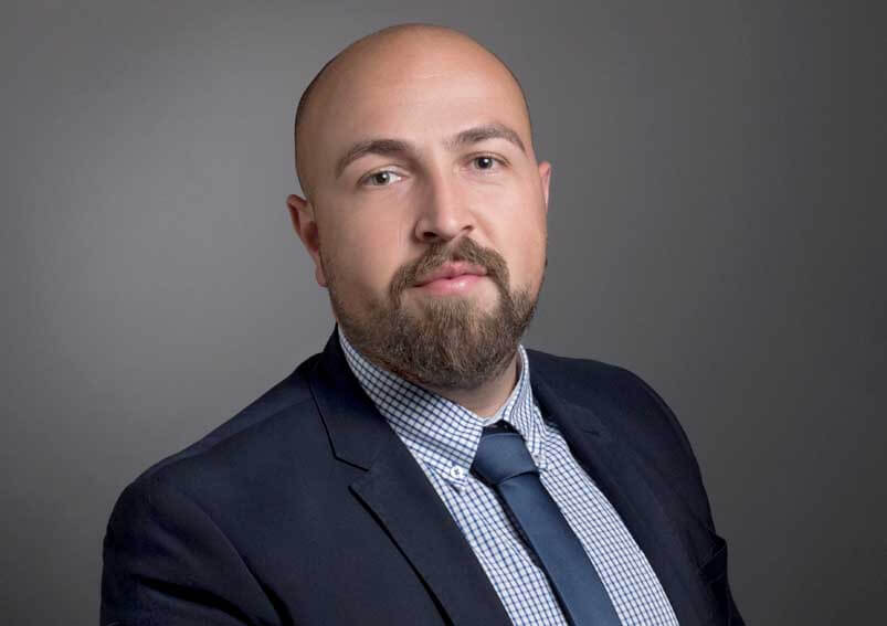 Wissenschaftlicher Mitarbeiter Herr Tuna